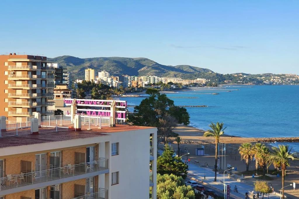 Fully-Equipped, Ideal Beach-Front Apartment 贝尼卡西姆 外观 照片